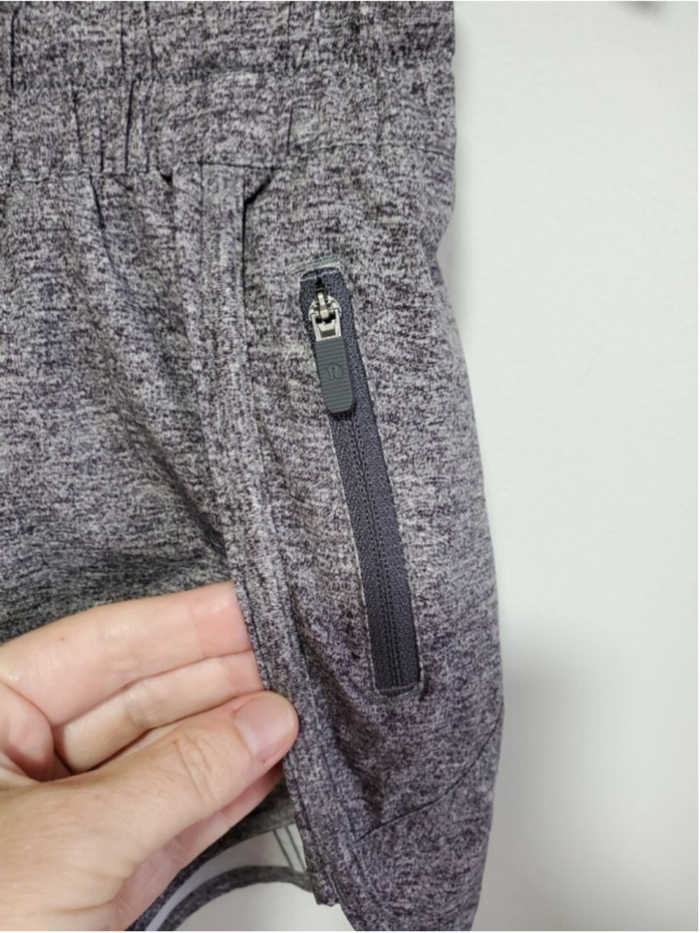LULULEMON Tracker Short V 3.5" Heathered Black Sz 6 Running Gym Swift Athleisure - Picture 4 of 13